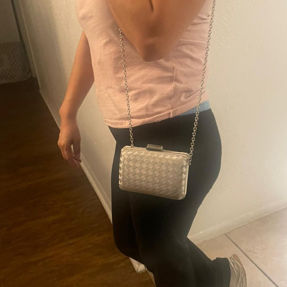 "Silver Elegance: Saks Fifth Avenue's Chain-Strap Small Purse"